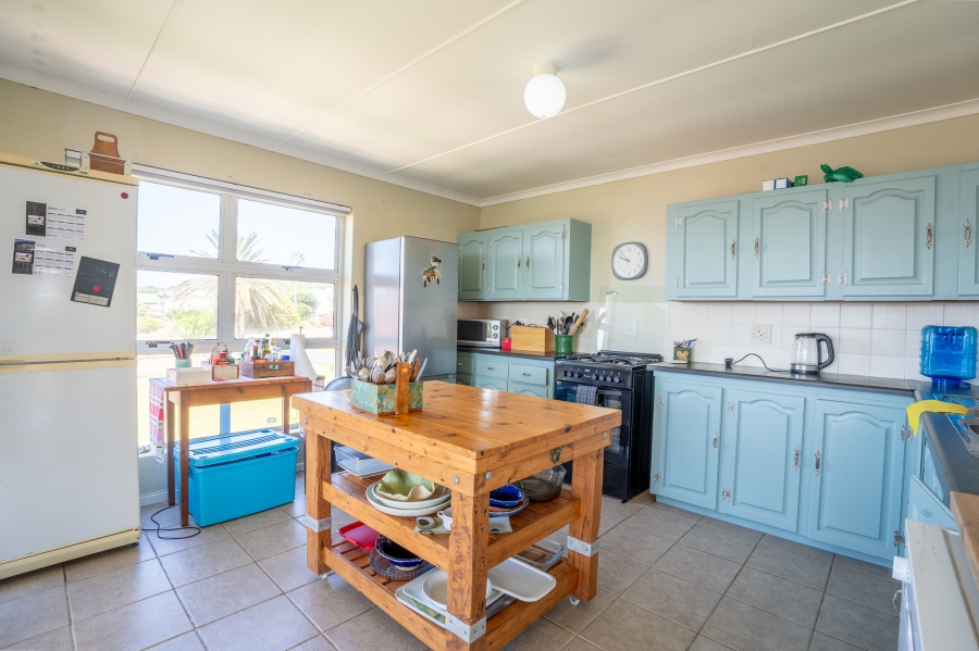 5 Bedroom Property for Sale in Kidds Beach Eastern Cape